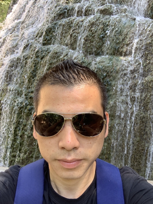 高兴的第二张照片--连江相亲网