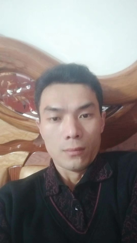错把真心喂了狗的第四张照片--连江相亲网