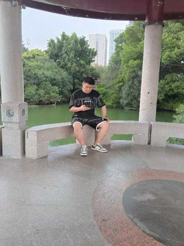 不善挽留的第一张照片--连江相亲网